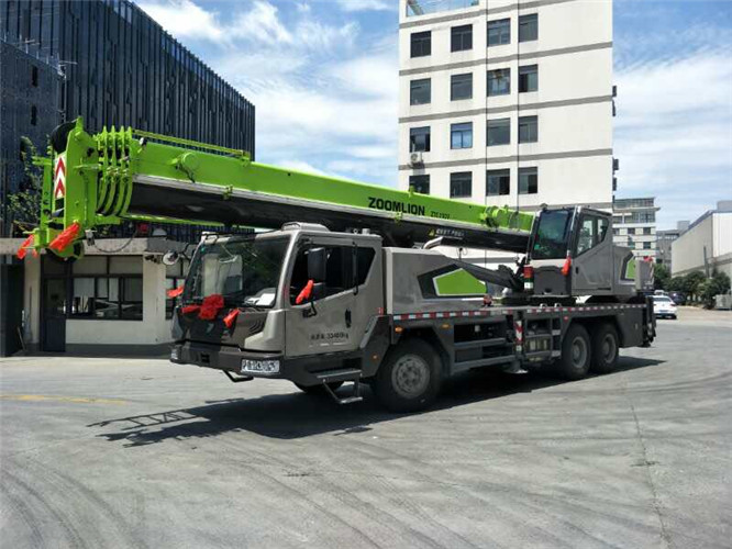 沈阳市跨街广告牌的高空安装注意事项